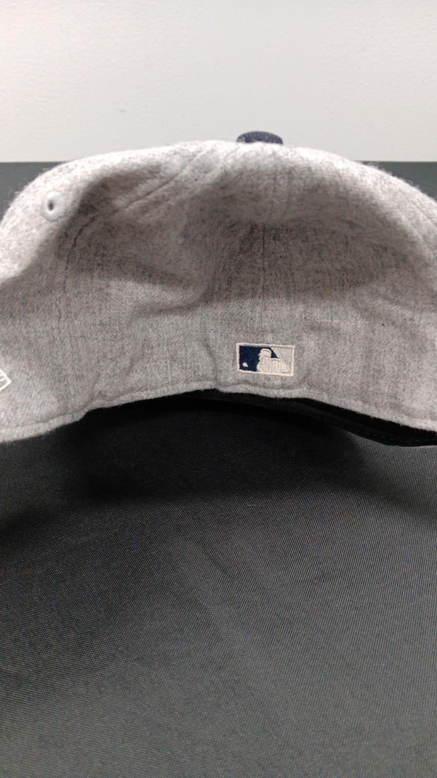 🧢 Wholesale Bulk Hat Box – 20 Premium Hats (HAT-1001)