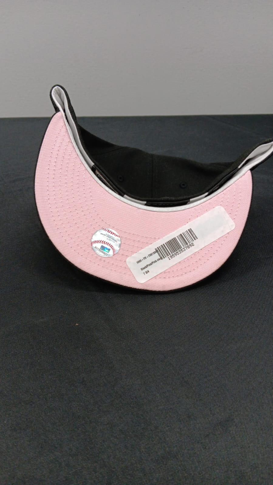 🧢 Wholesale Bulk Hat Box – 20 Premium Hats (HAT-1001)