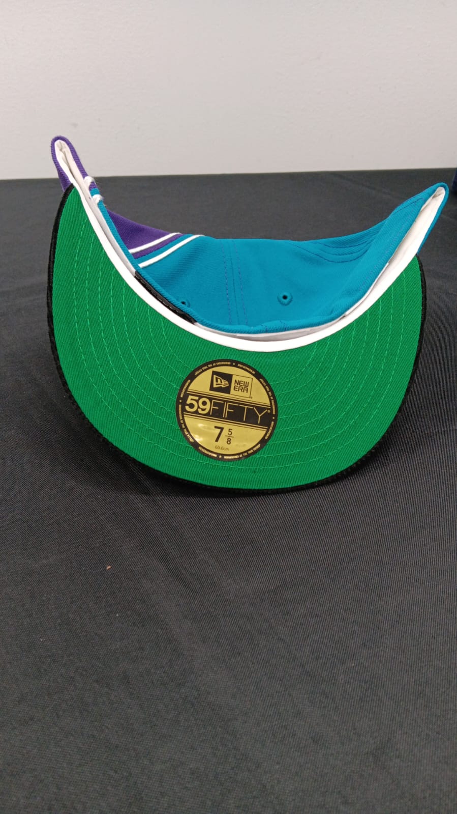 🧢 Wholesale Bulk Hat Box – 20 Premium Hats (HAT-1001)
