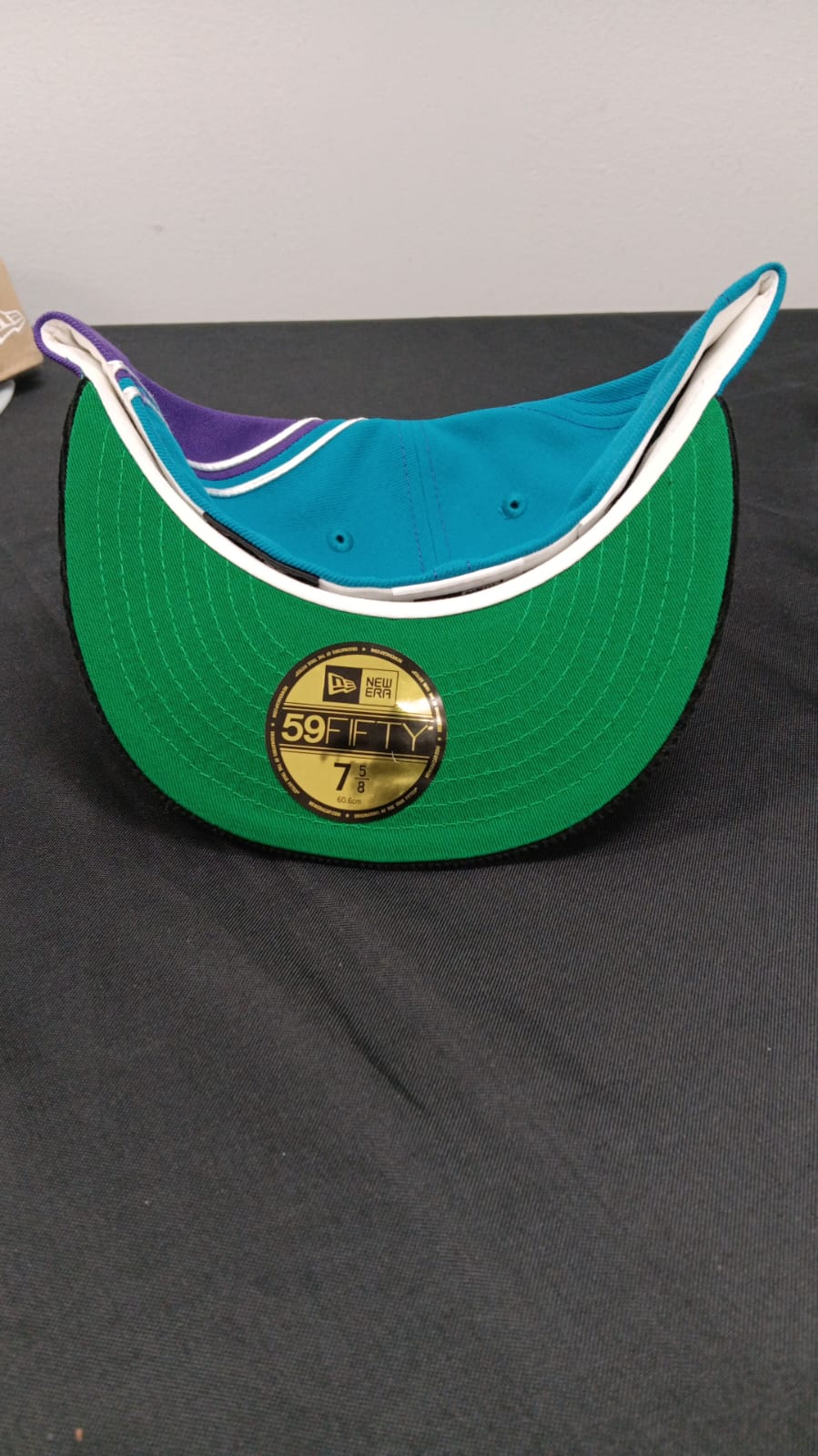 🧢 Wholesale Bulk Hat Box – 20 Premium Hats (HAT-1002)