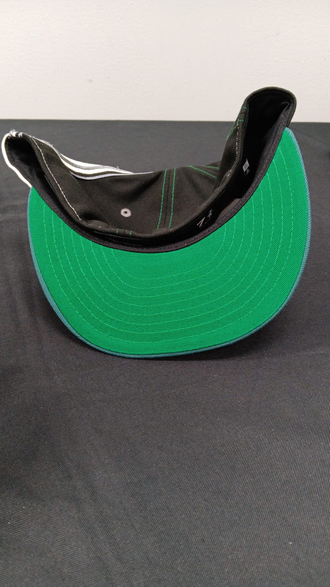 🧢 Wholesale Bulk Hat Box – 20 Premium Hats (HAT-1005)