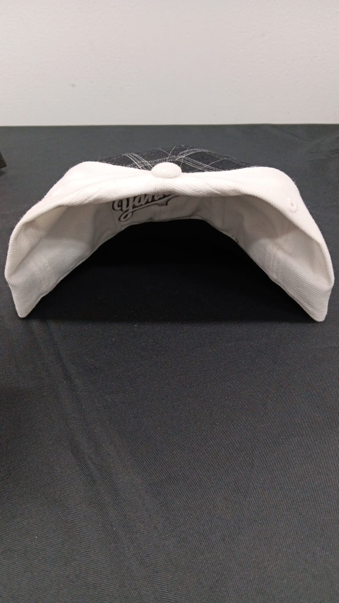 🧢 Wholesale Bulk Hat Box – 20 Premium Hats (HAT-1009)