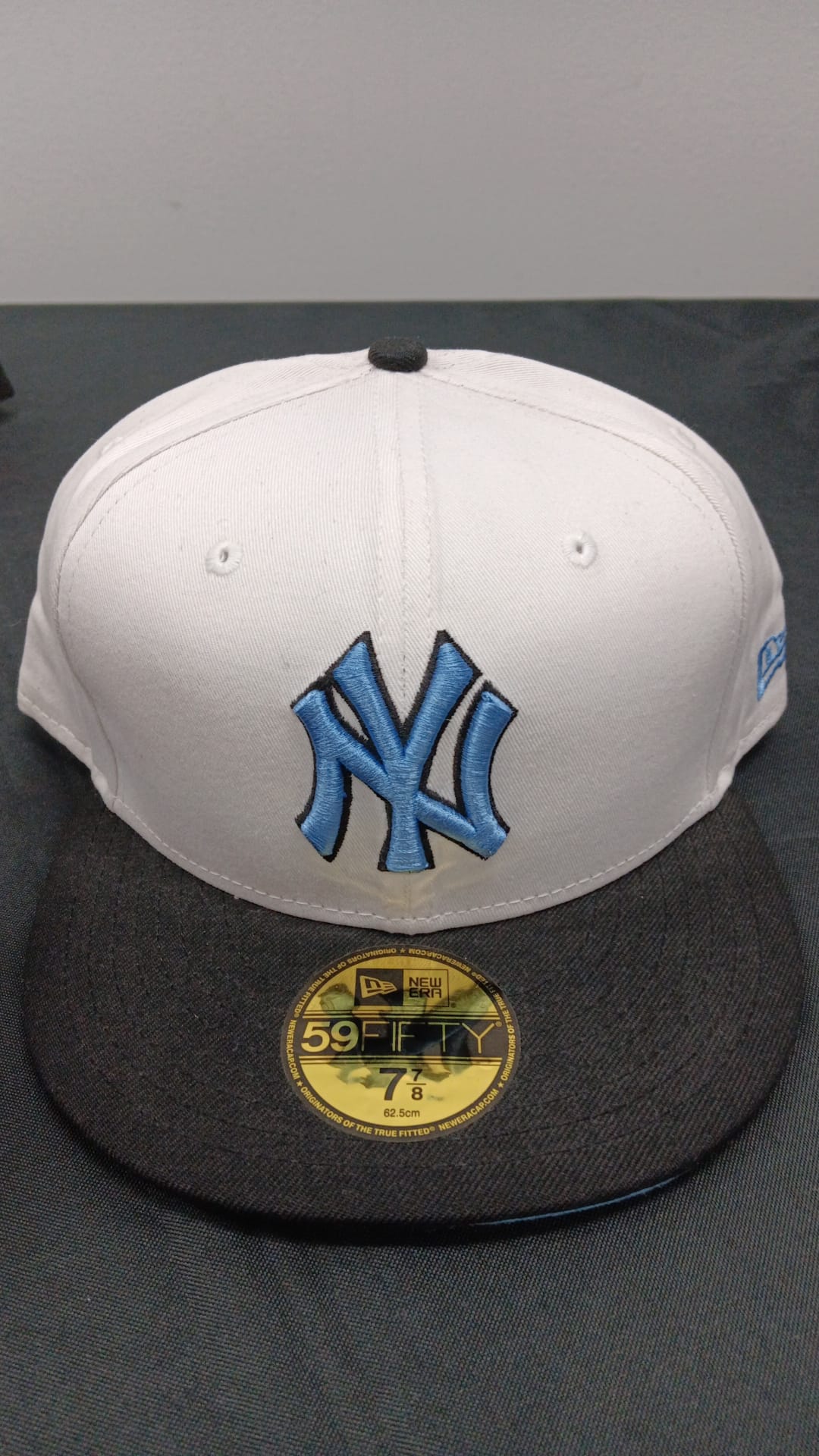 🧢 Wholesale Bulk Hat Box – 20 Premium Hats (HAT-1009)