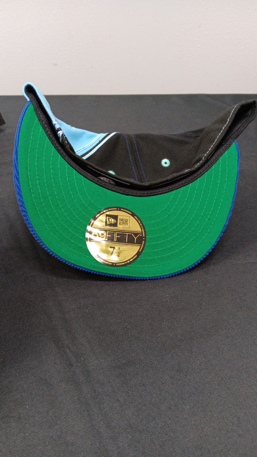 🧢 Wholesale Bulk Hat Box – 20 Premium Hats (HAT-1009)