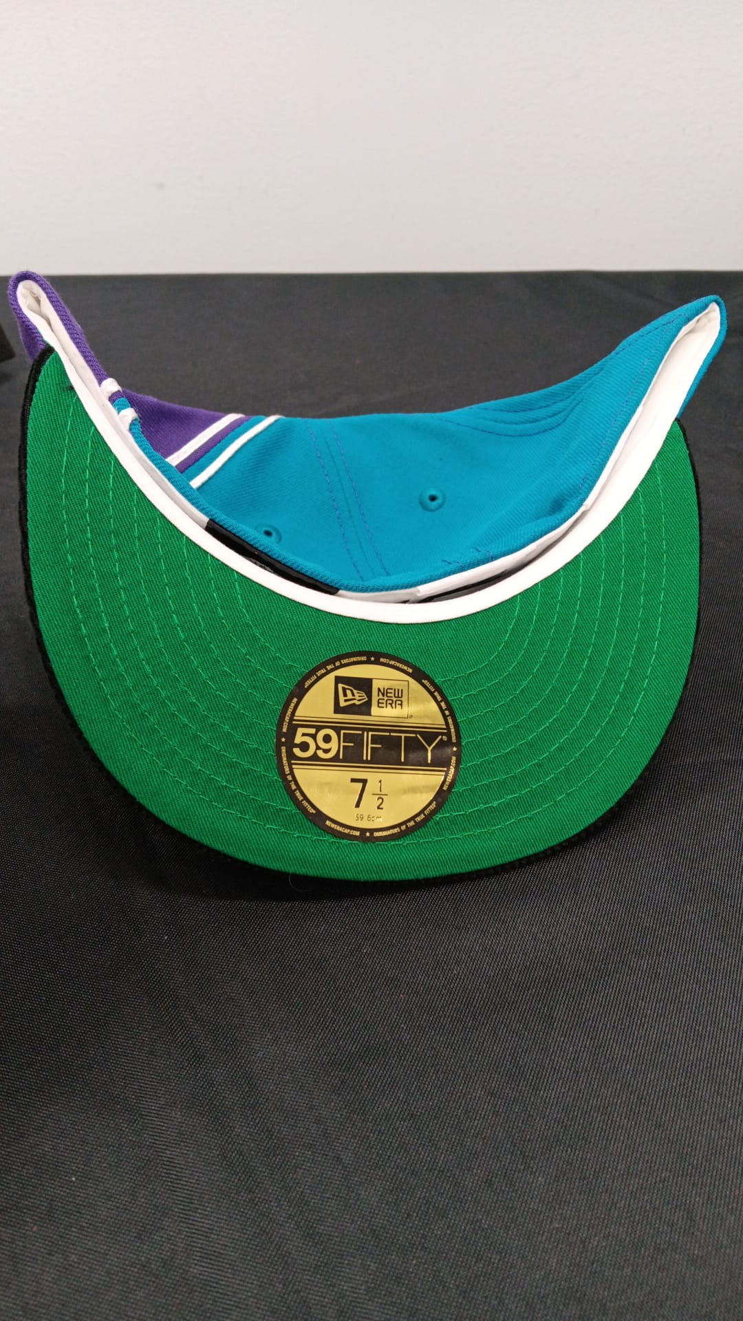 🧢 Wholesale Bulk Hat Box – 20 Premium Hats (HAT-1009)