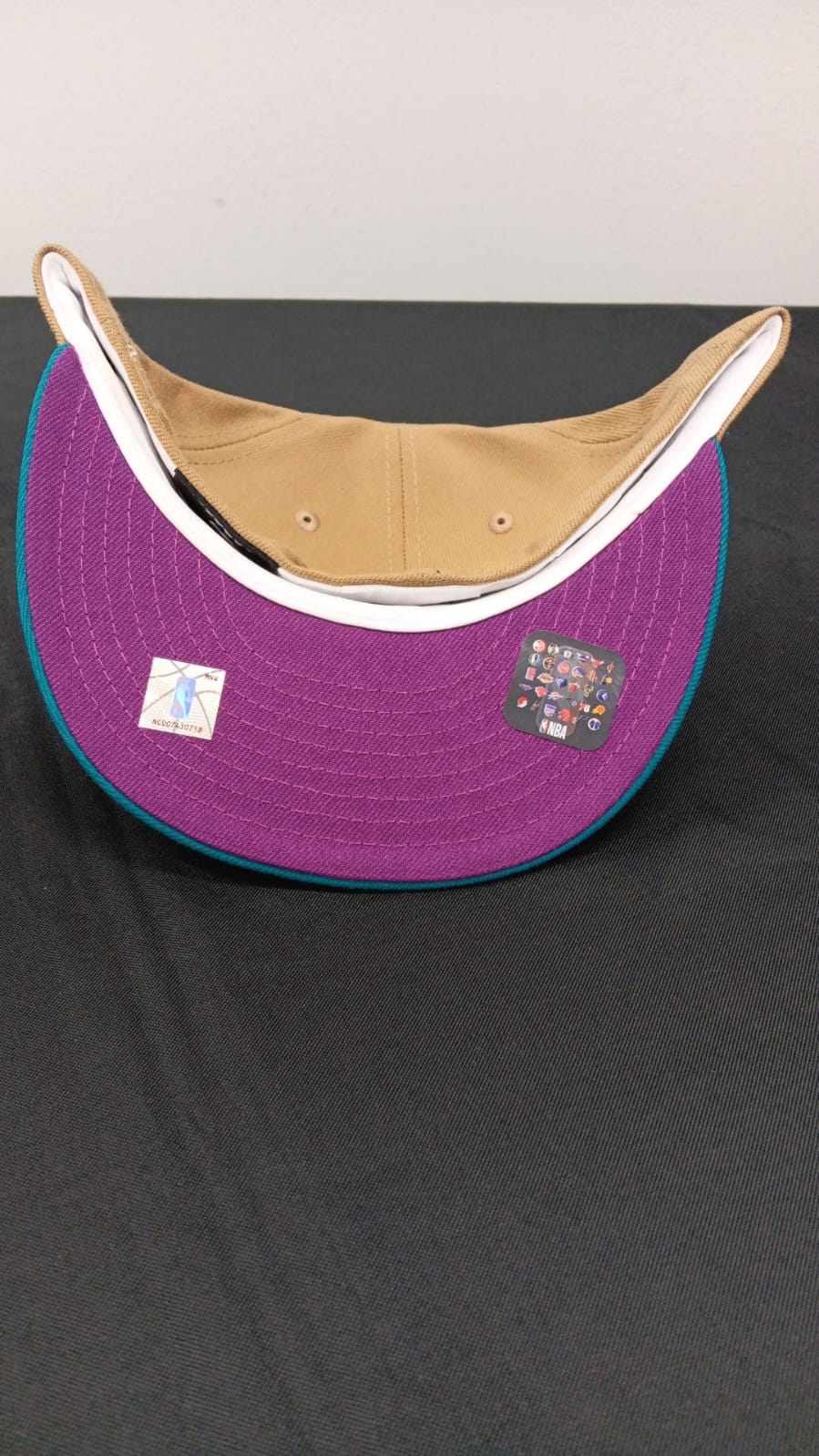 🧢 Wholesale Bulk Hat Box – 20 Premium Hats (HAT-1010)