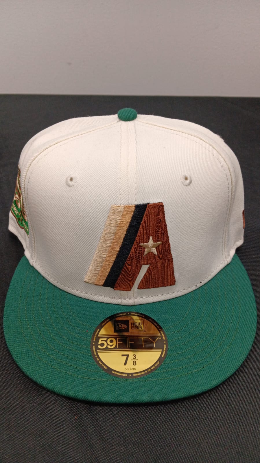 π§’ Wholesale Bulk Hat Box β 20 Premium Hats (HAT-1010)