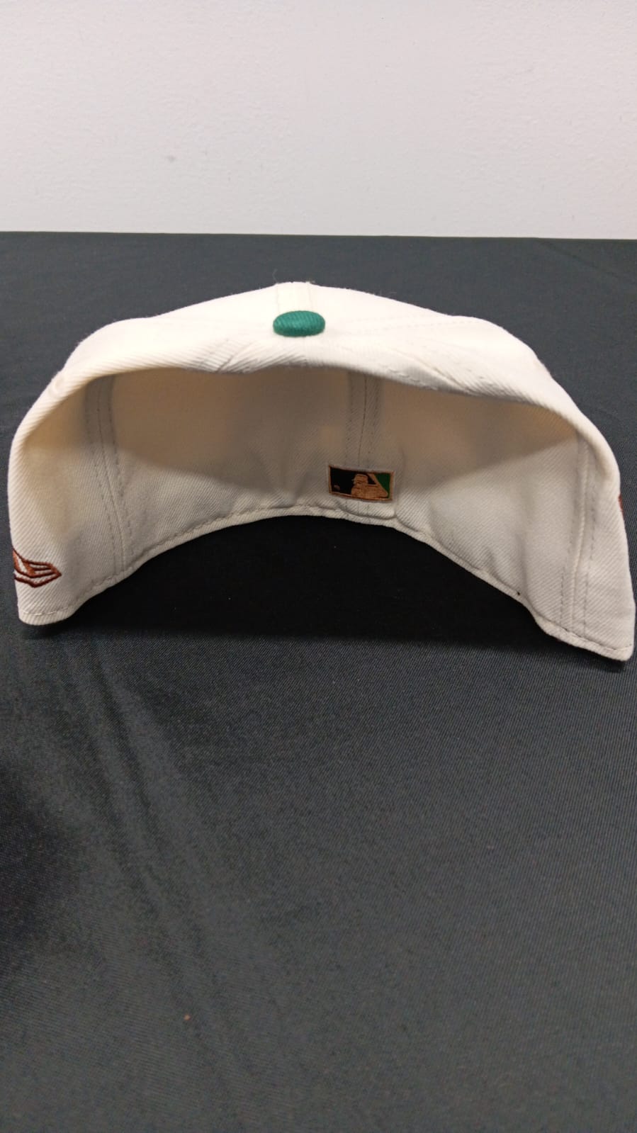 🧢 Wholesale Bulk Hat Box – 20 Premium Hats (HAT-1010)