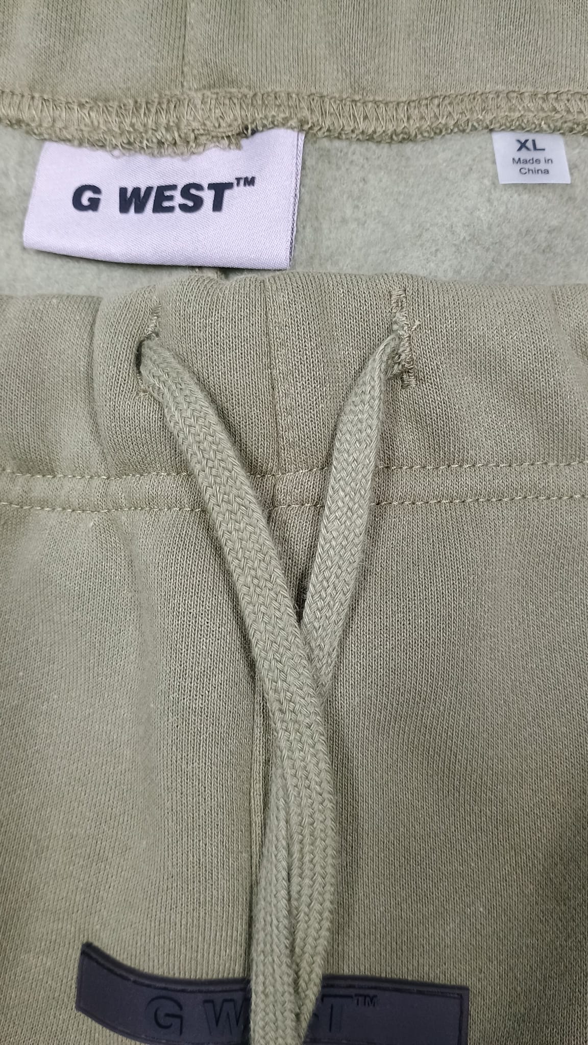 π Wholesale Bulk Clothing Box β 20 Mixed Apparel Items (CLOTHING-1001)