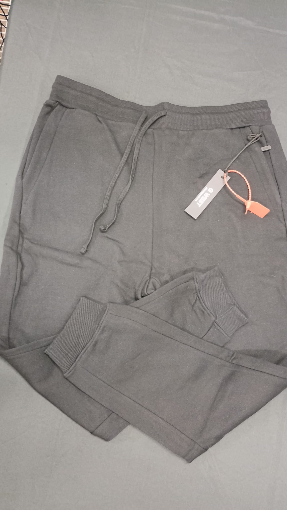 π Wholesale Bulk Clothing Box β 20 Mixed Apparel Items (CLOTHING-1001)