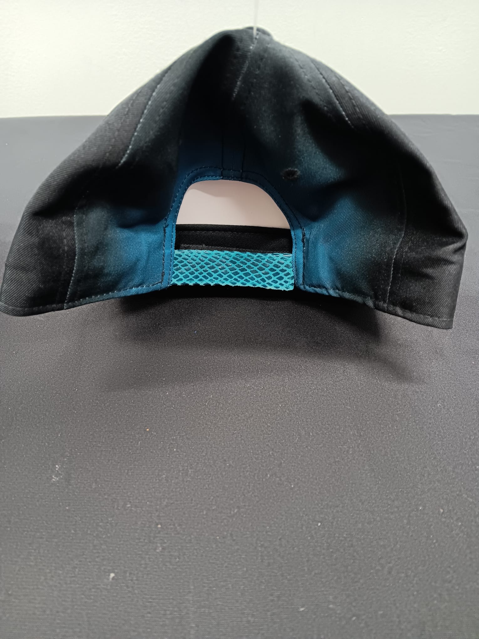 🧢 Wholesale Bulk Hat Box – 20 Premium Hats (HAT-1013)