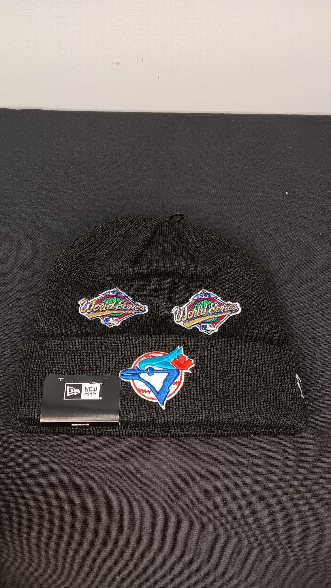 🧢 Wholesale Bulk Hat Box – 20 Premium BEANIES (HAT-1018)