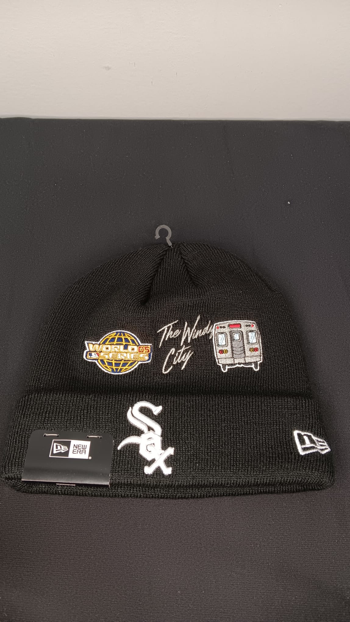 🧢 Wholesale Bulk Hat Box – 20 Premium BEANIES (HAT-1018)