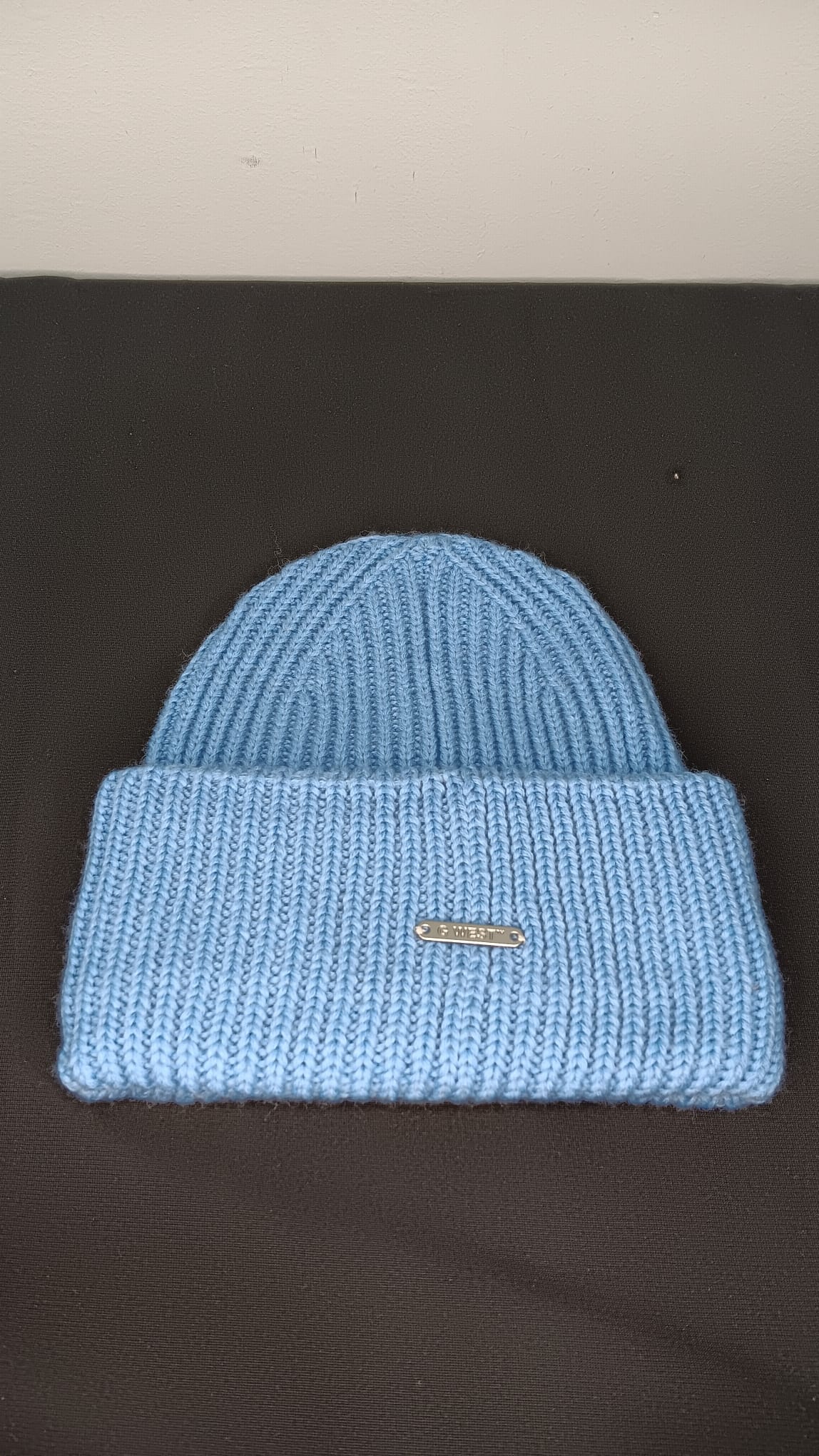 🧢 Wholesale Bulk Hat Box – 20 Premium BEANIES (HAT-1018)