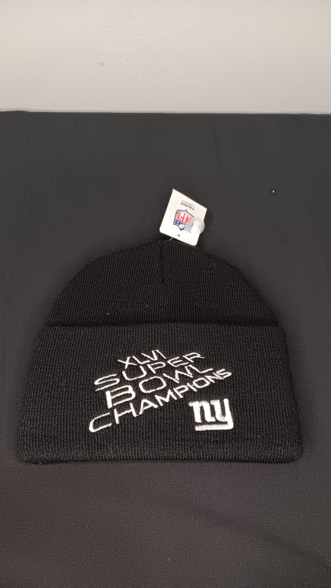 🧢 Wholesale Bulk Hat Box – 20 Premium BEANIES (HAT-1018)