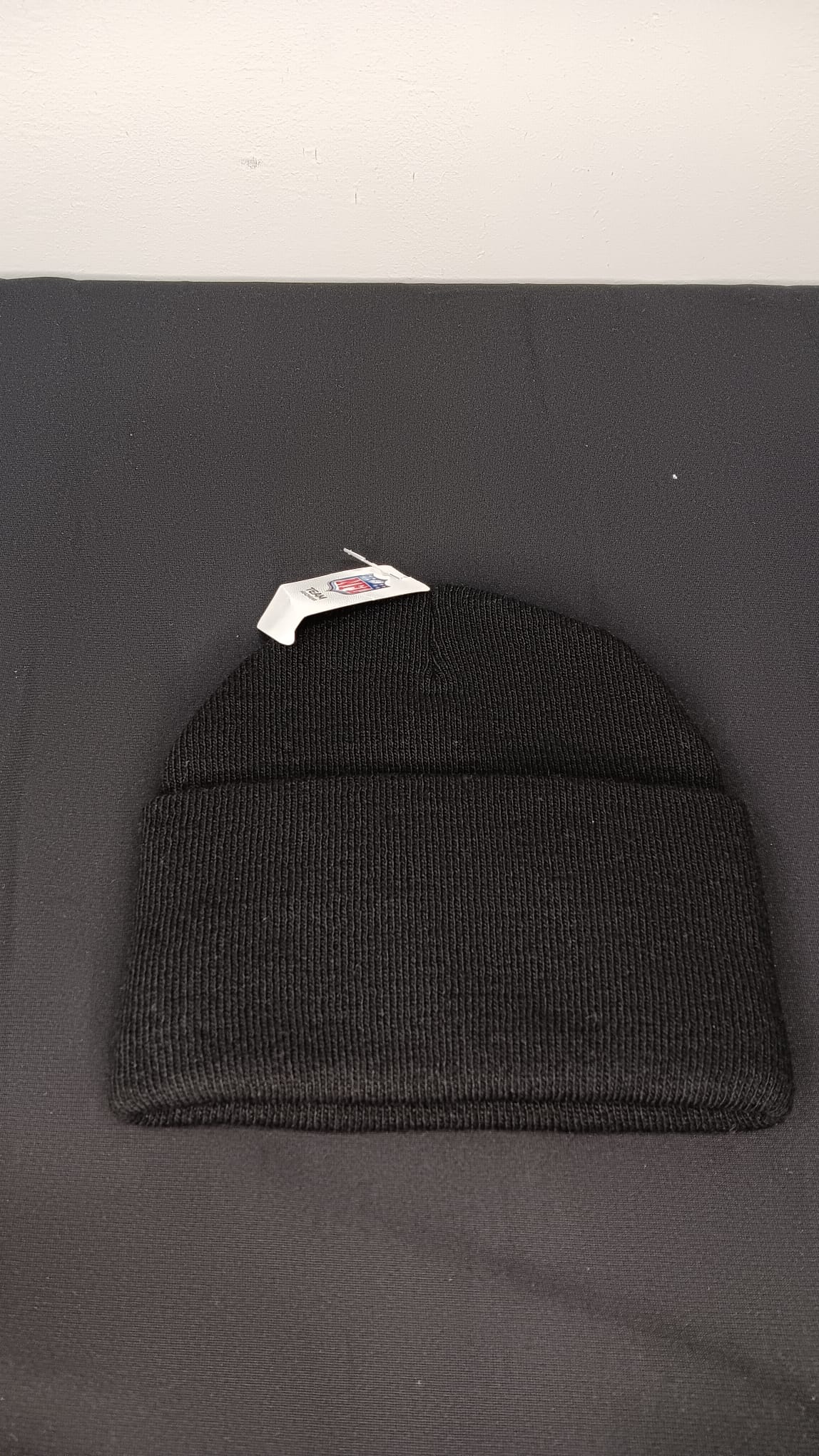 🧢 Wholesale Bulk Hat Box – 20 Premium BEANIES (HAT-1018)