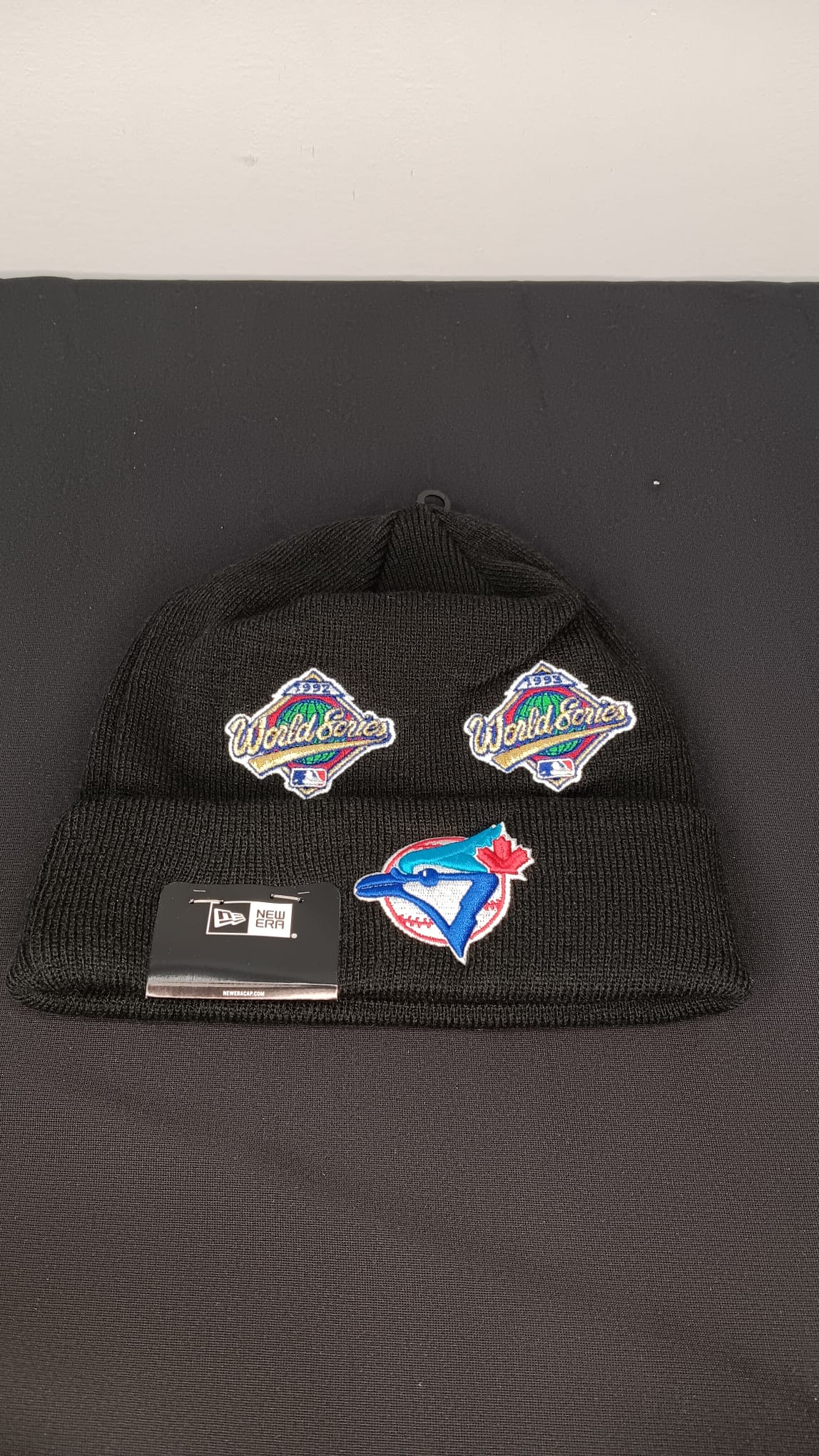 🧢 Wholesale Bulk Hat Box – 20 Premium BEANIES (HAT-1018)