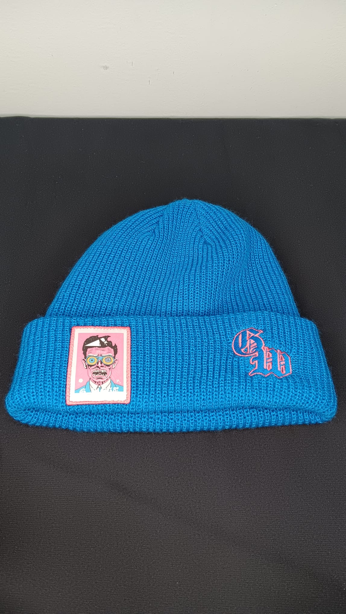 🧢 Wholesale Bulk Hat Box – 20 Premium BEANIES (HAT-1018)