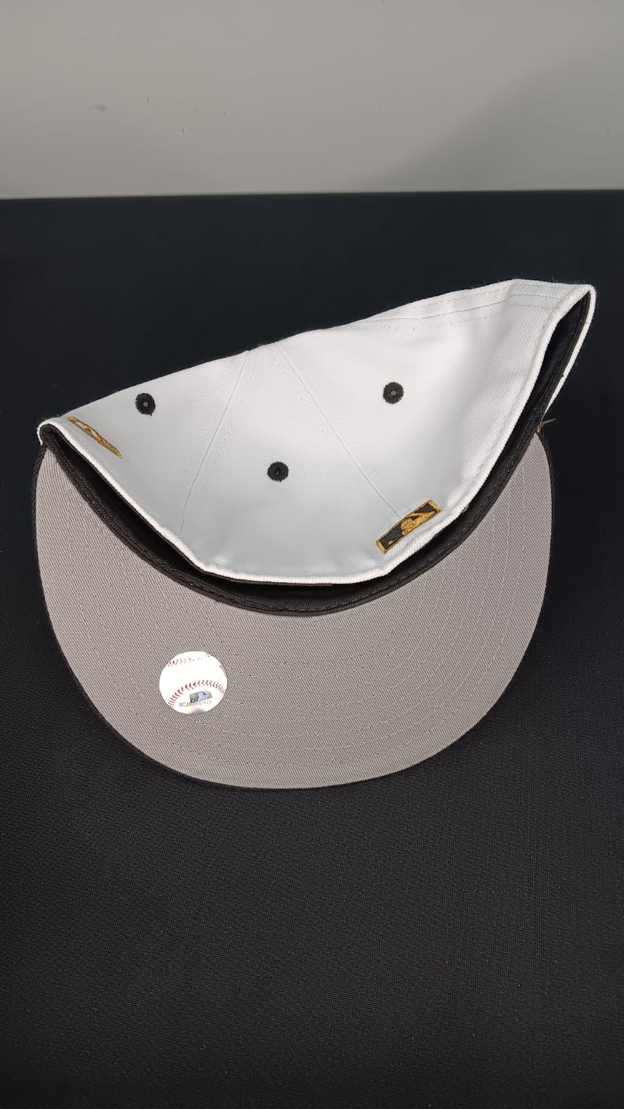 🧢 Wholesale Bulk Hat Box – 20 Premium Hats (HAT-1022)