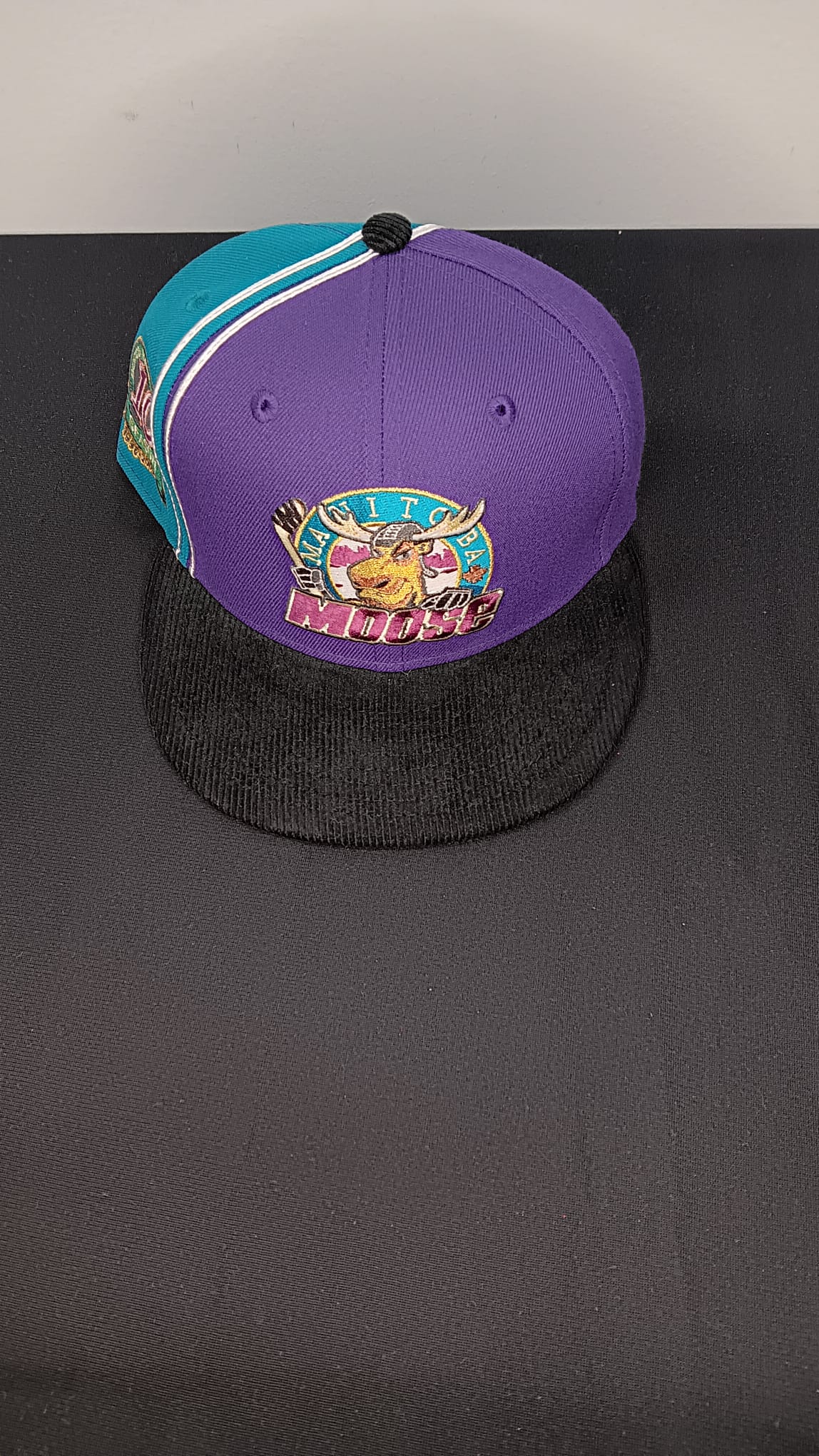 🧢 Wholesale Bulk Hat Box – 20 Premium Hats (HAT-1025)