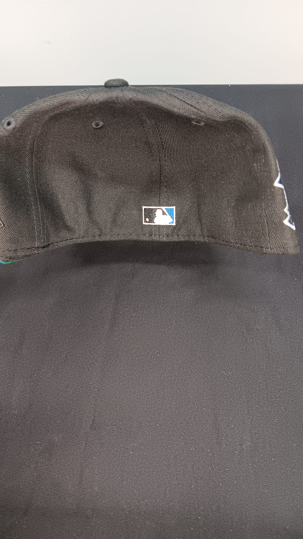 🧢 Wholesale Bulk Hat Box – 20 Premium Hats (HAT-1025)