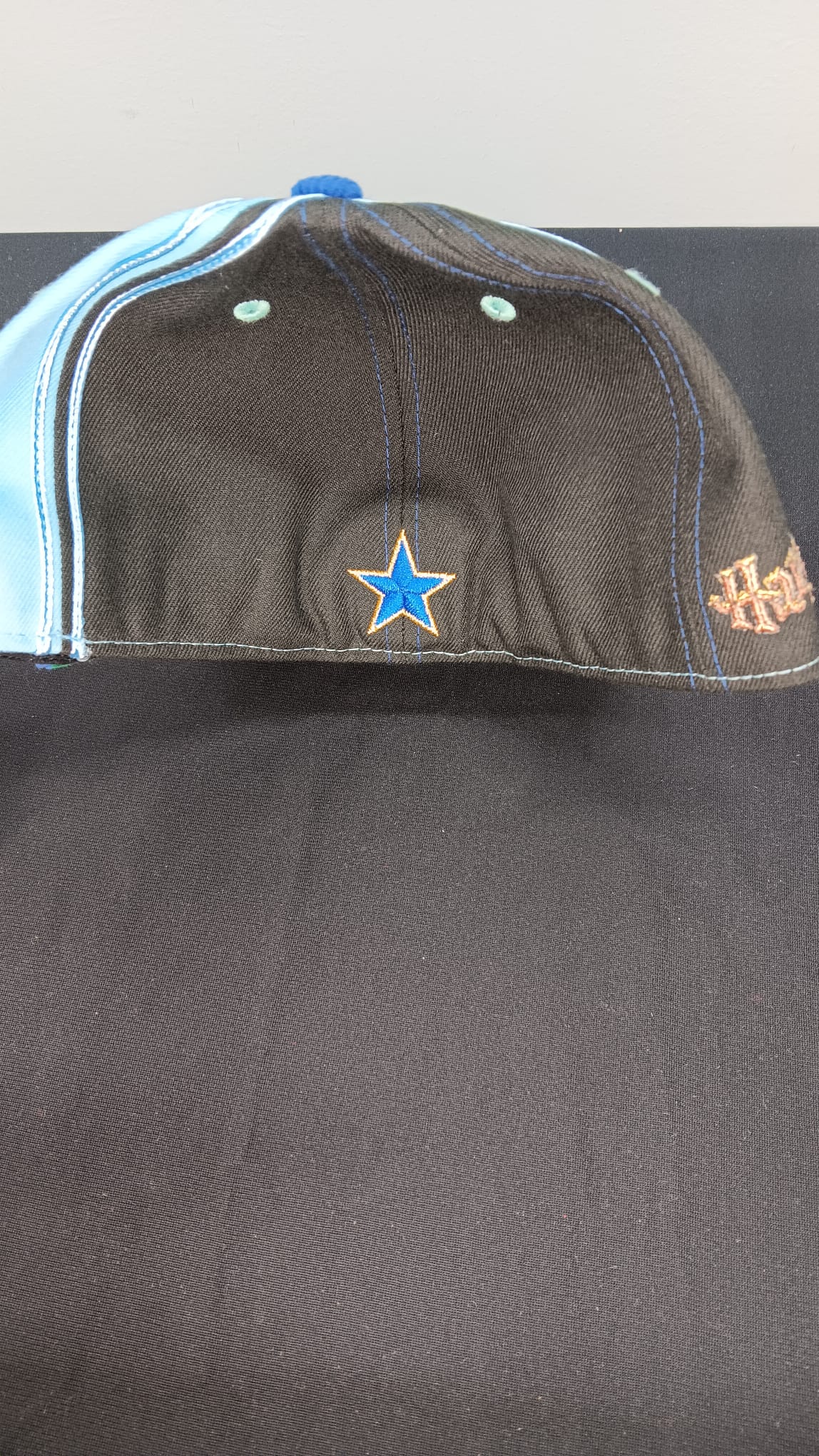 🧢 Wholesale Bulk Hat Box – 20 Premium Hats (HAT-1025)