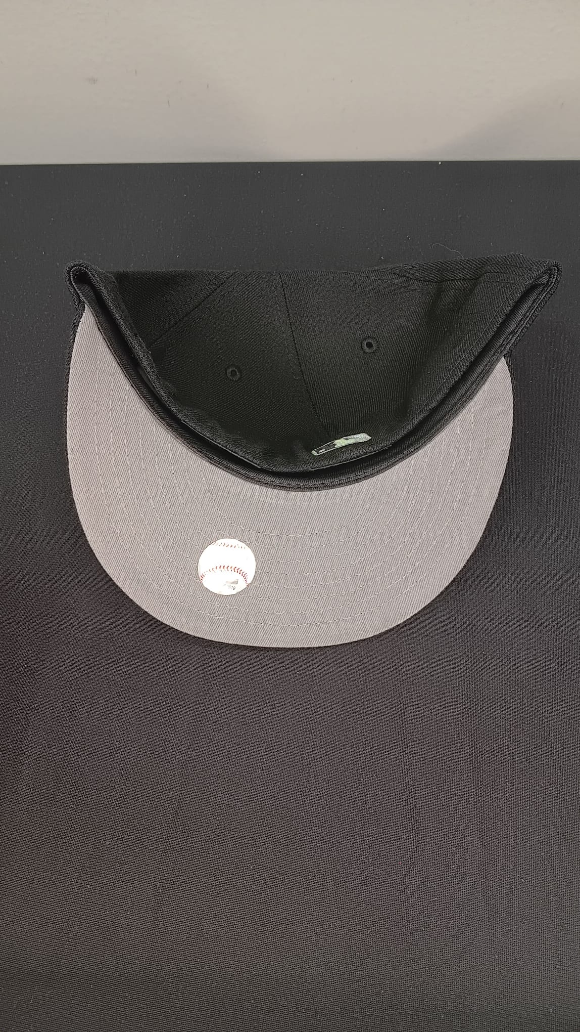 🧢 Wholesale Bulk Hat Box – 20 Premium Hats (HAT-1025)