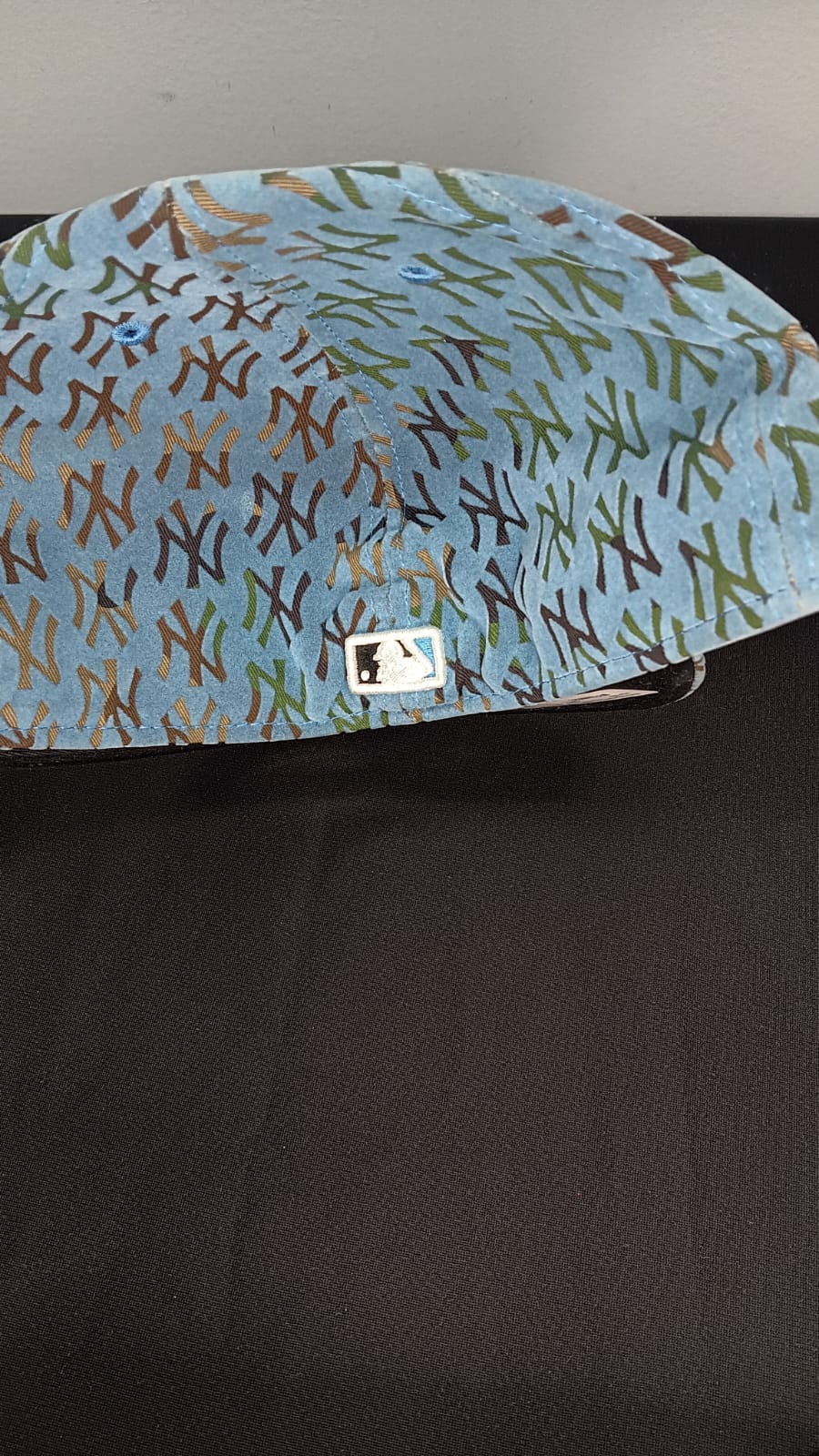 π§’ Wholesale Bulk Hat Box β 20 Premium Hats (HAT-1030)