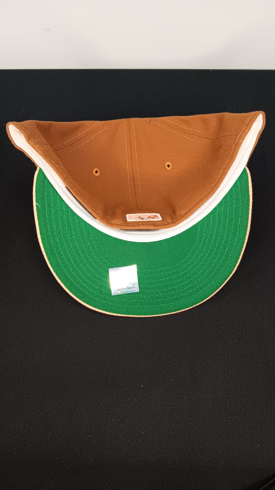 🧢 Wholesale Bulk Hat Box – 20 Premium Hats (HAT-1032)