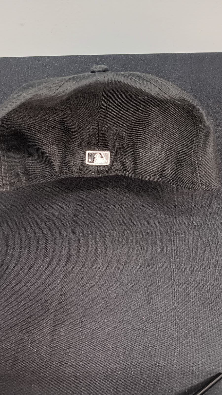 🧢 Wholesale Bulk Hat Box – 20 Premium Hats (HAT-1033)