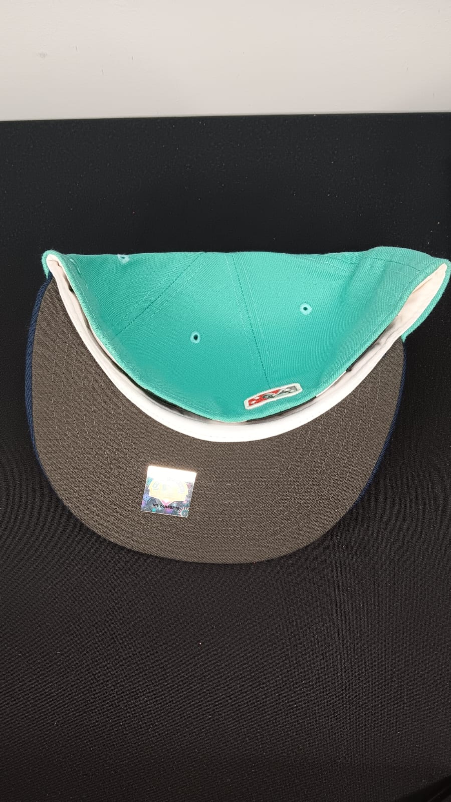 🧢 Wholesale Bulk Hat Box – 20 Premium Hats (HAT-1035)
