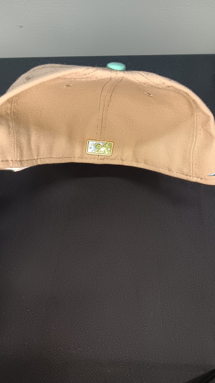 🧢 Wholesale Bulk Hat Box – 20 Premium Hats (HAT-1035)