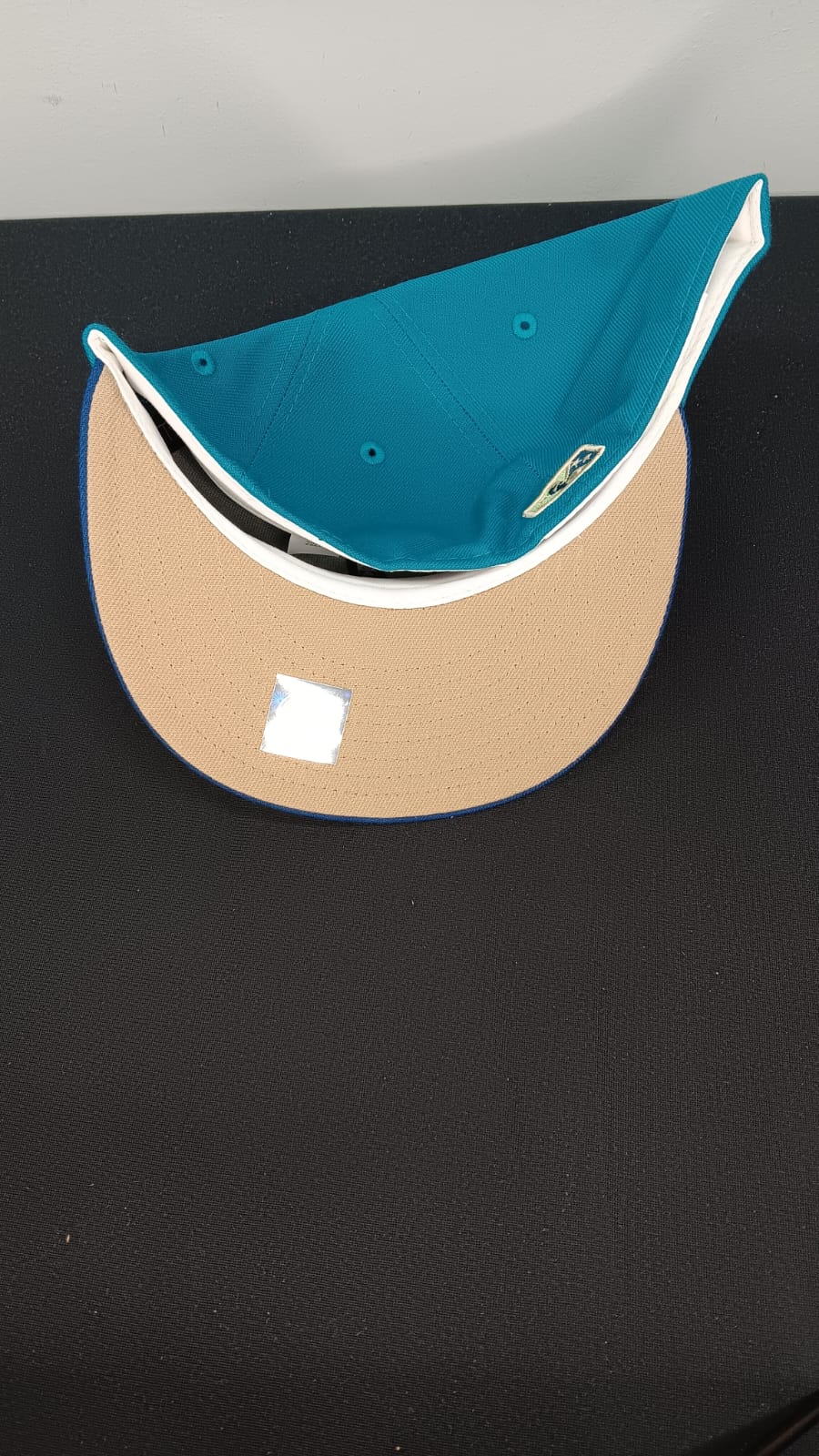 🧢 Wholesale Bulk Hat Box – 20 Premium Hats (HAT-1036)