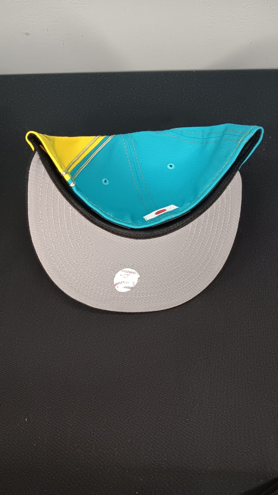 🧢 Wholesale Bulk Hat Box – 20 Premium Hats (HAT-1036)