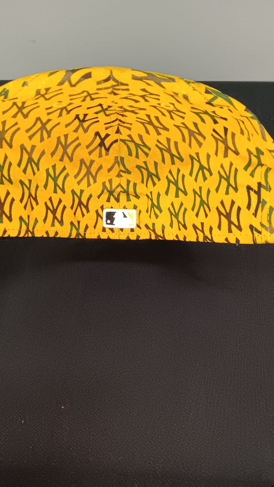 🧢 Wholesale Bulk Hat Box – 20 Premium Hats (HAT-1037)