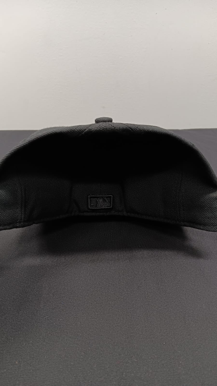 🧢 Wholesale Bulk Hat Box – 20 Premium Hats (HAT-1019)